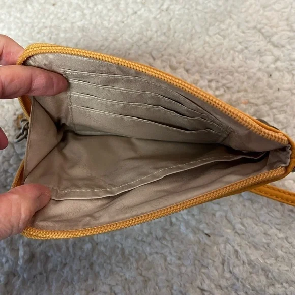 Baggallini Marion Hobo Bag Purse NWOT - Picture 12 of 14